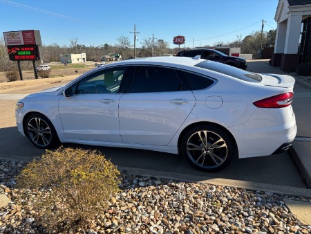 2019 Ford Fusion Titanium white